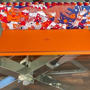 Hermés Paris Marine/ Ciel tie